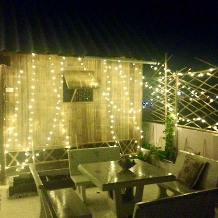 Artem'S Guesthouse Bãi biển Jomtien Ngoại thất bức ảnh