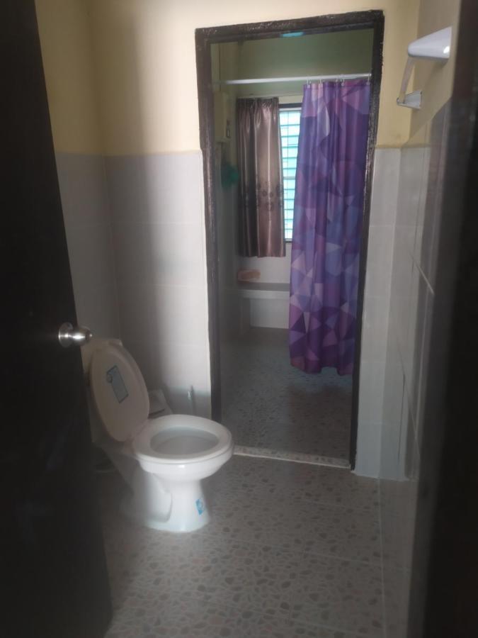 Artem'S Guesthouse Bãi biển Jomtien Ngoại thất bức ảnh