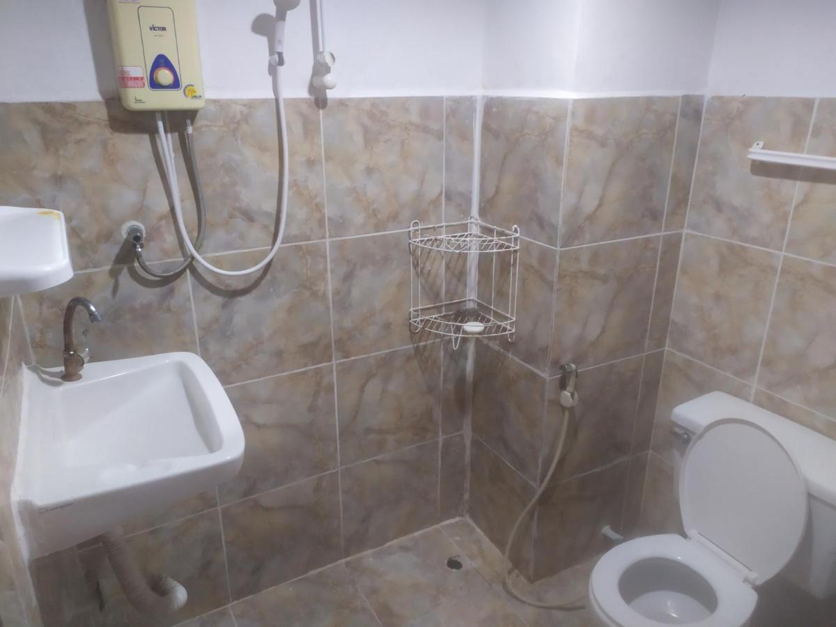 Artem'S Guesthouse Bãi biển Jomtien Ngoại thất bức ảnh